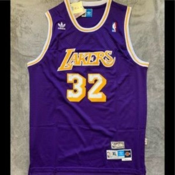 32 lakers jersey